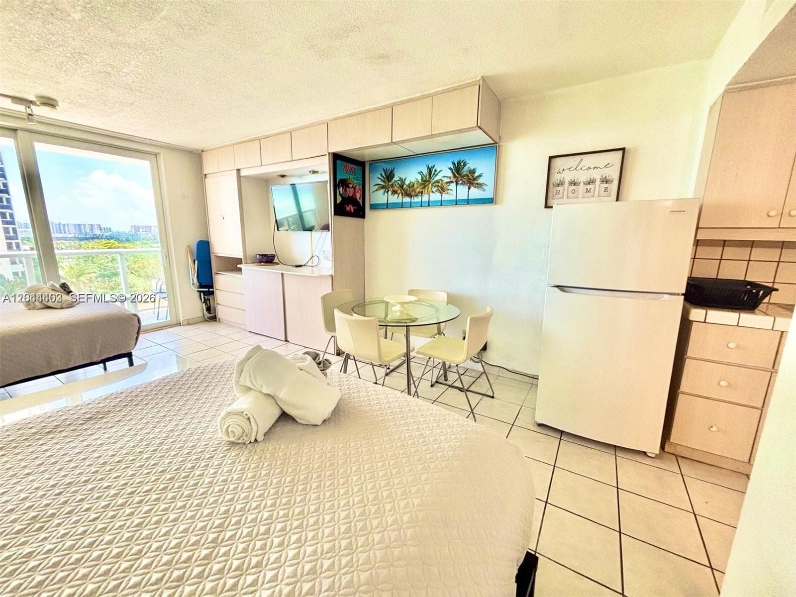 19201 Collins Ave 606 photo 9