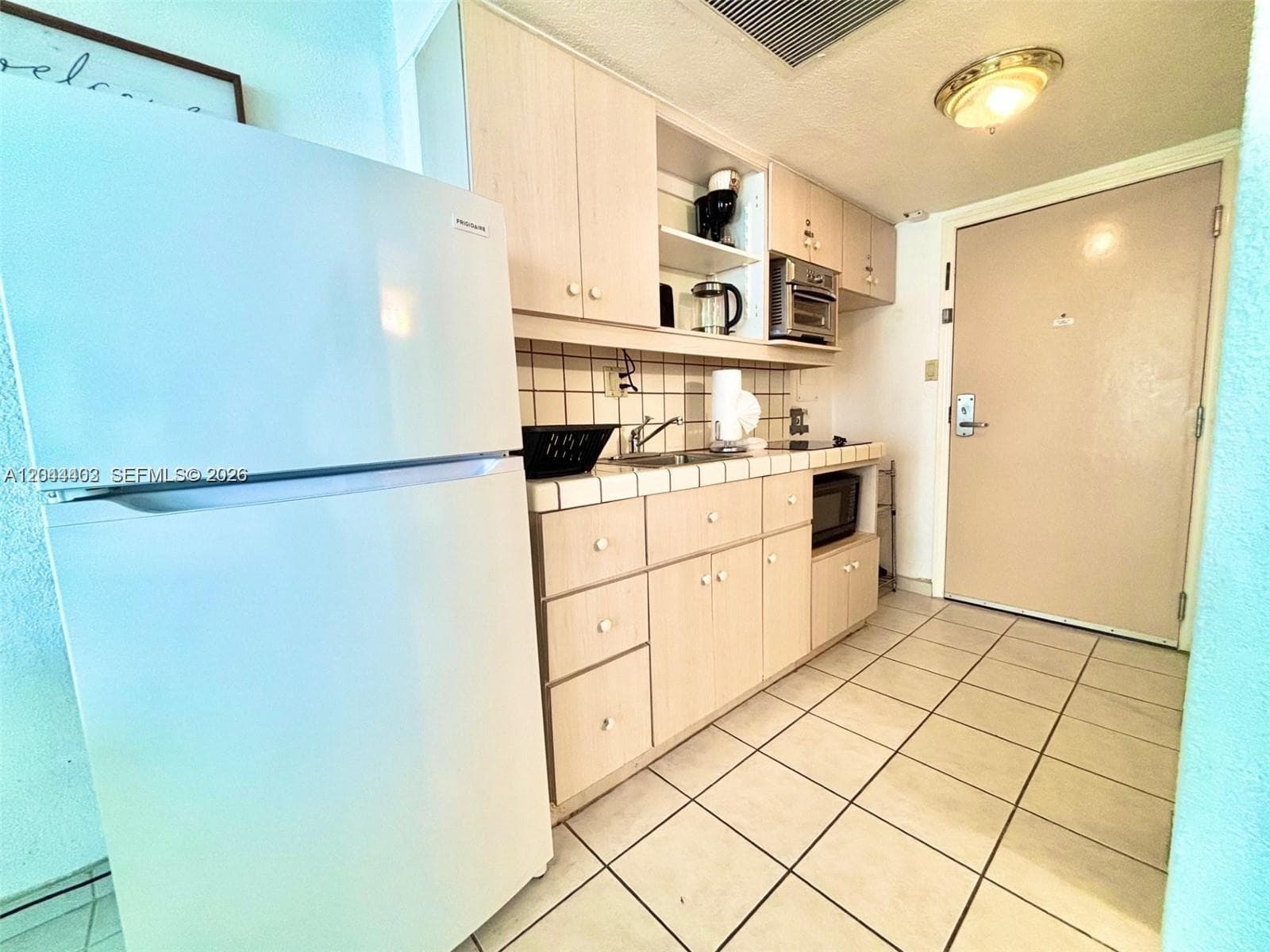 19201 Collins Ave 606 photo 14