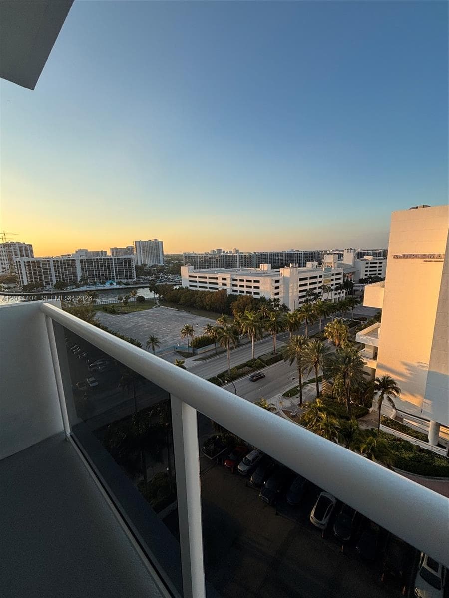 3725 S Ocean Dr 1225 photo 22