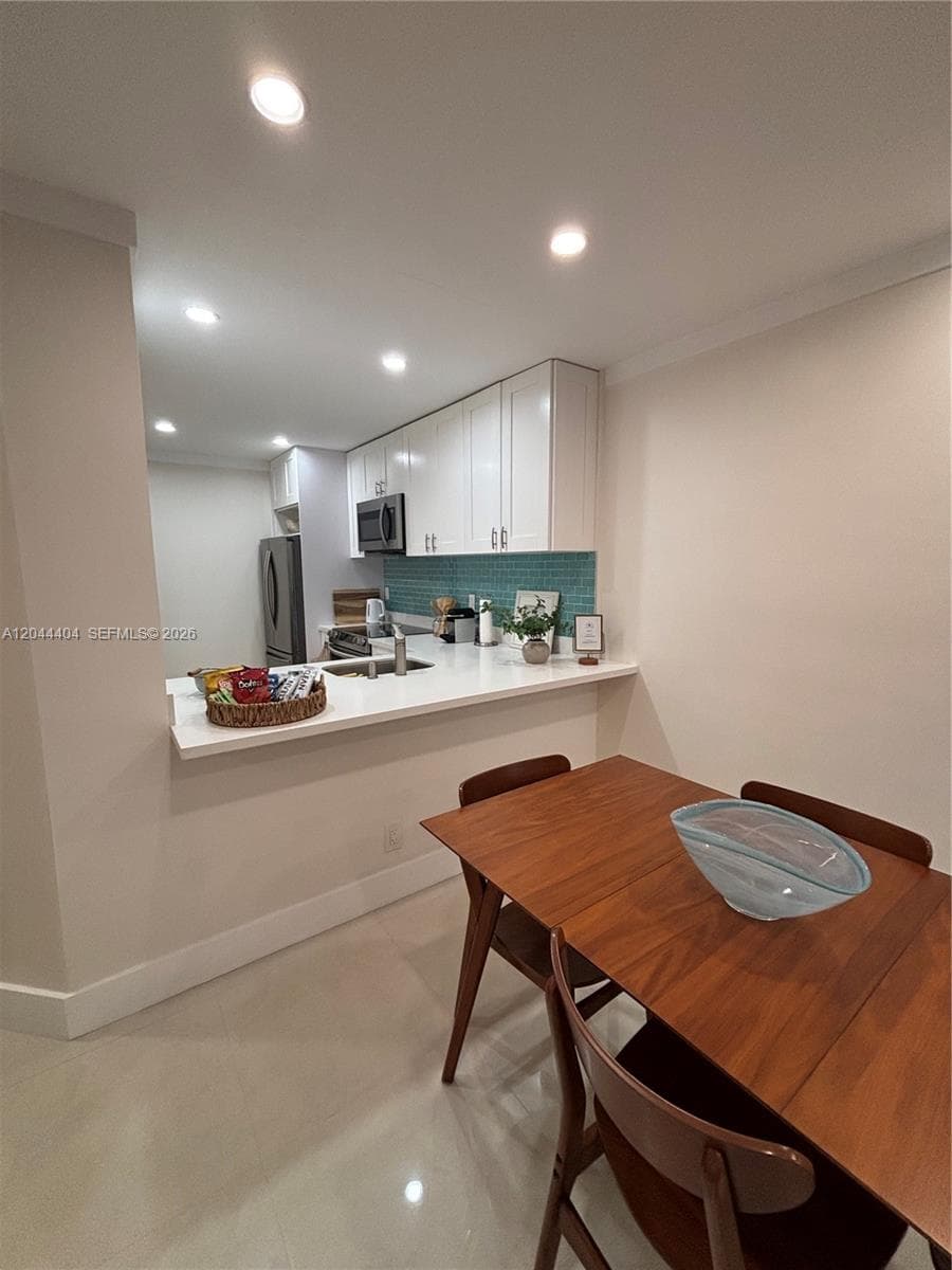3725 S Ocean Dr 1225 photo 7