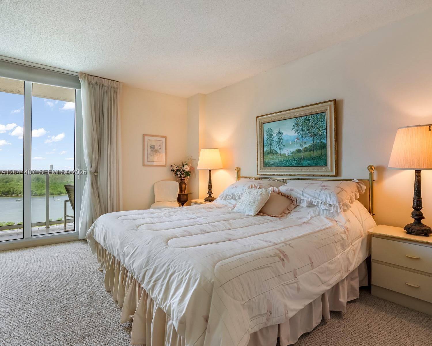 100 Bayview Dr 1620 photo 13