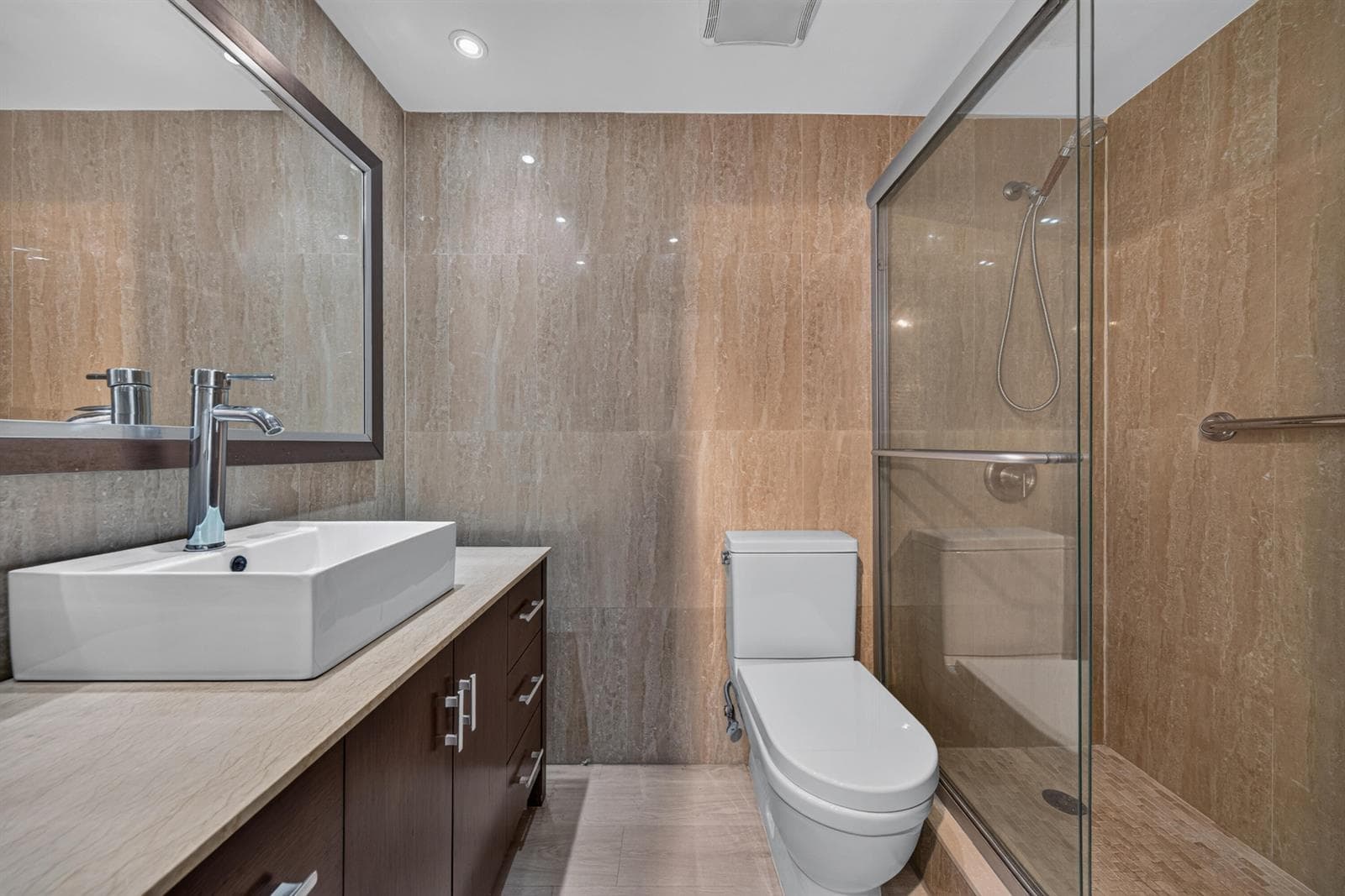 3800 Galt Ocean Drive 1605 photo 7