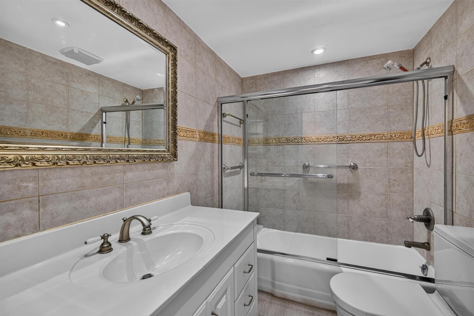 3800 Galt Ocean Drive 1605 photo 8