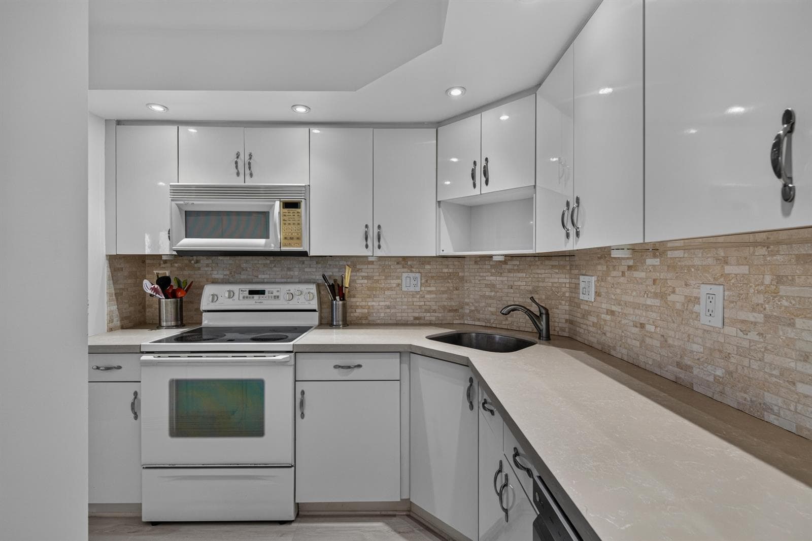 3800 Galt Ocean Drive 1605 photo 21