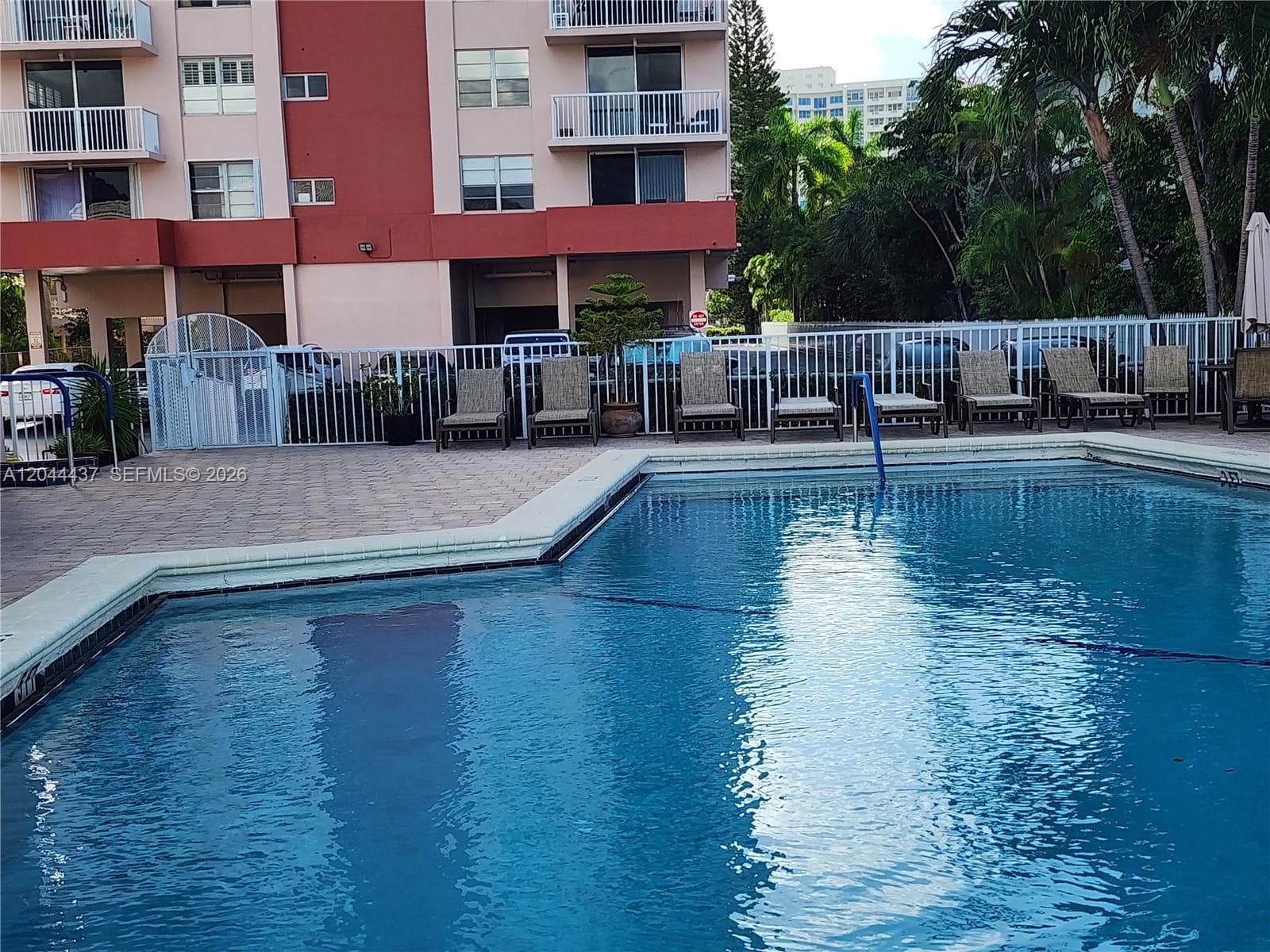 3161 S Ocean Dr 301 photo 5