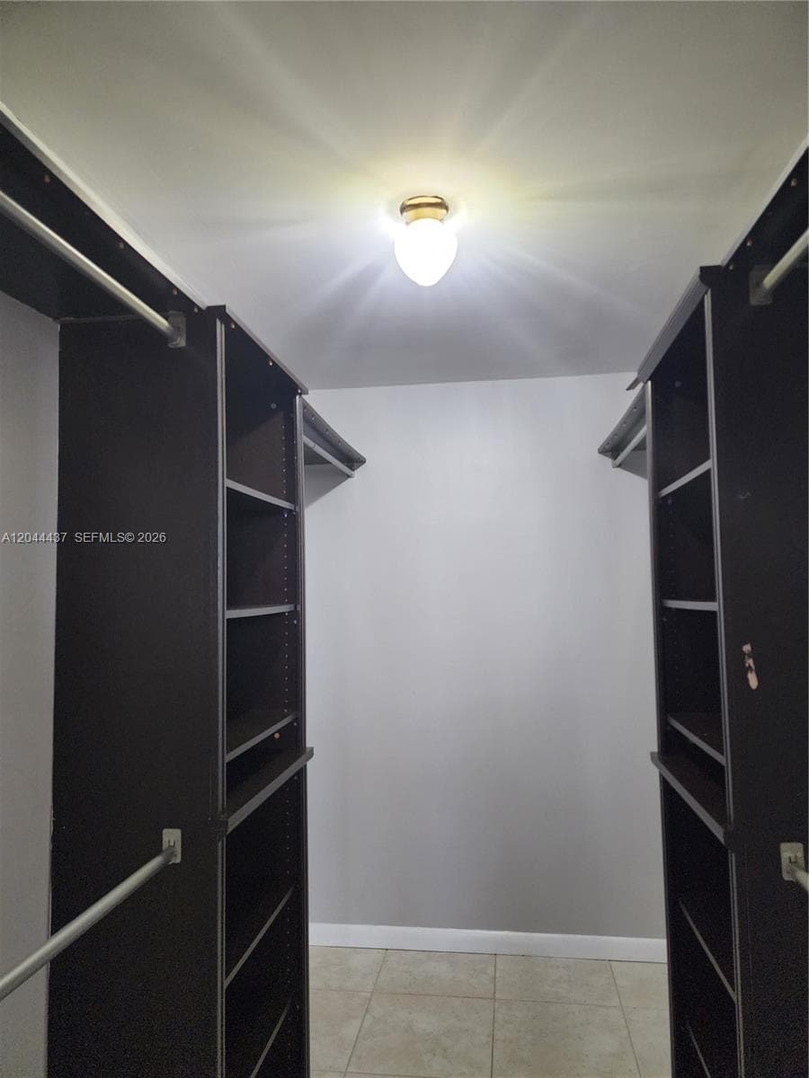 3161 S Ocean Dr 301 photo 18