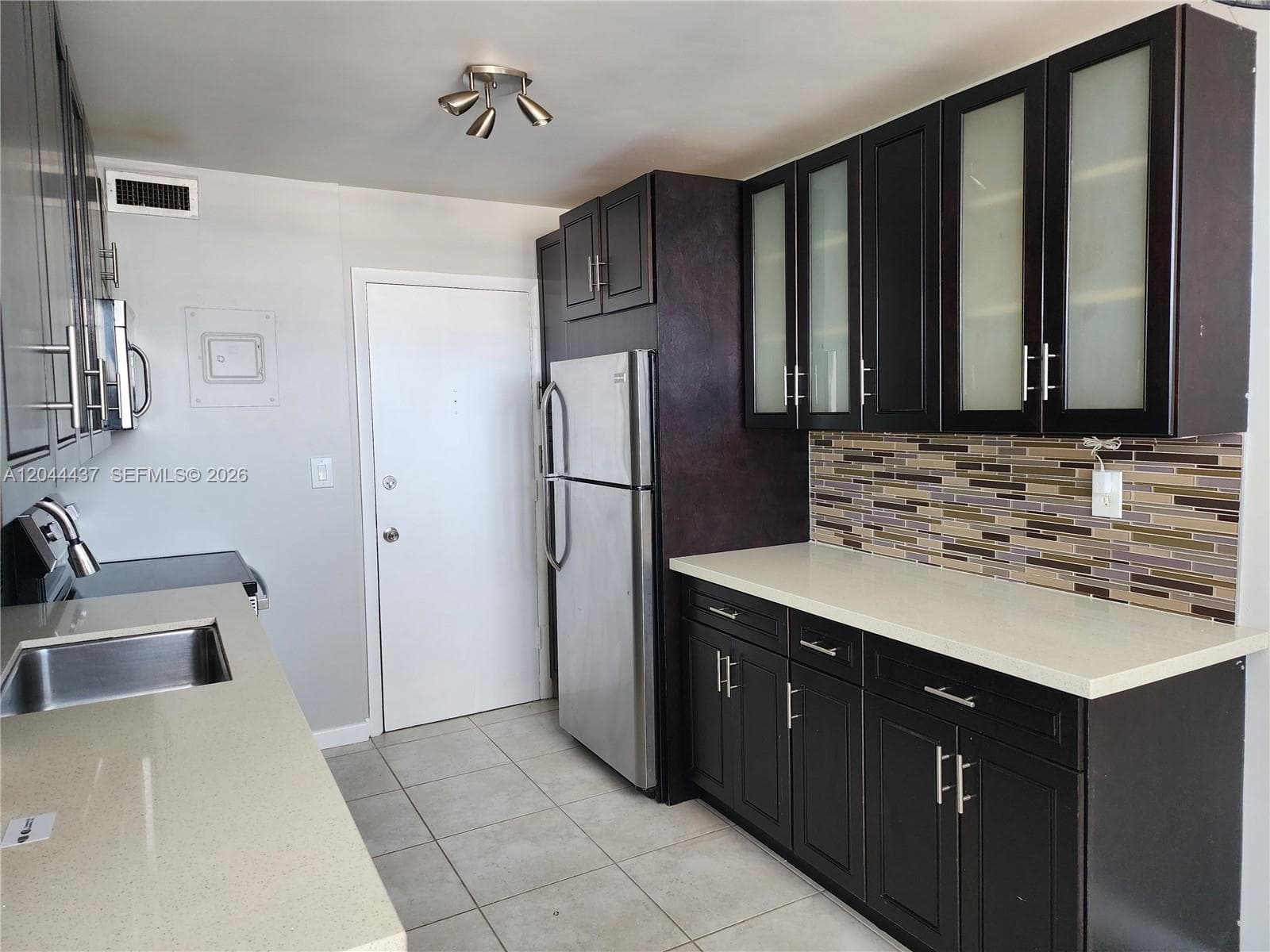 3161 S Ocean Dr 301 photo 15