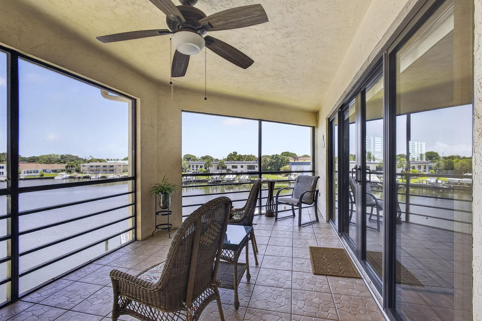313 Lake Circle 316 photo 17