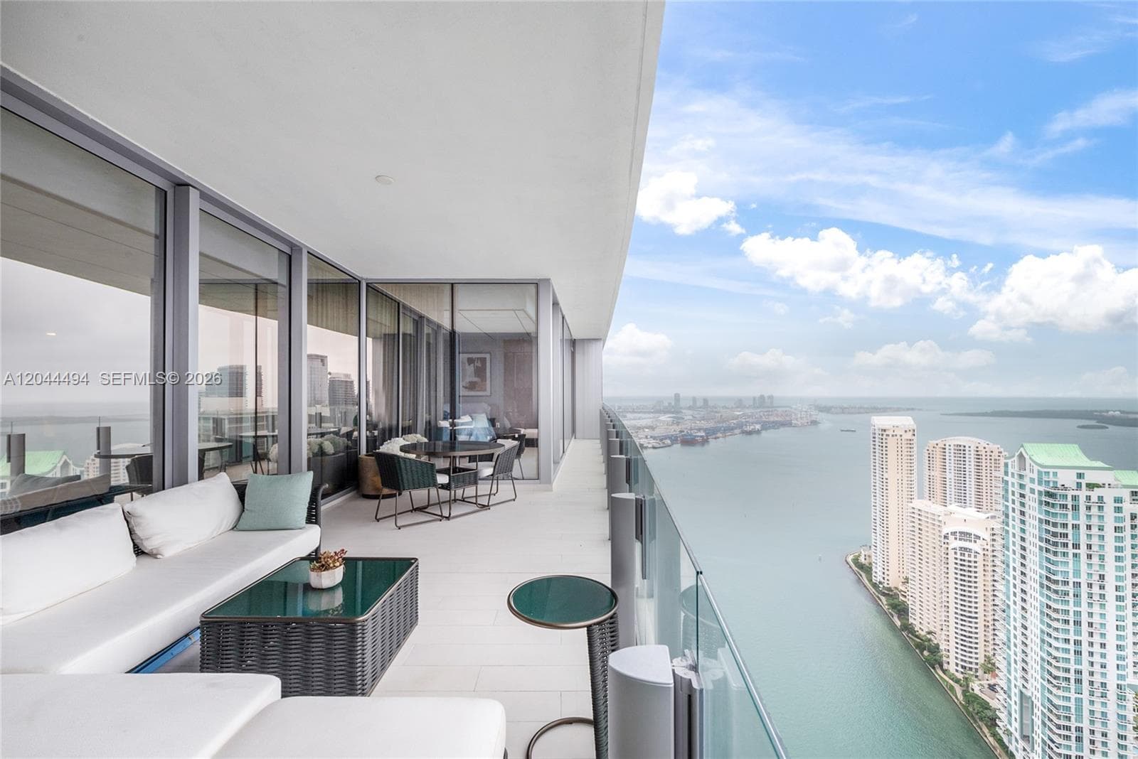300 Biscayne Boulevard Way 5104 photo 5