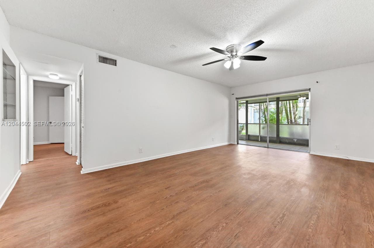 10789 N Military Trl 9 photo 4