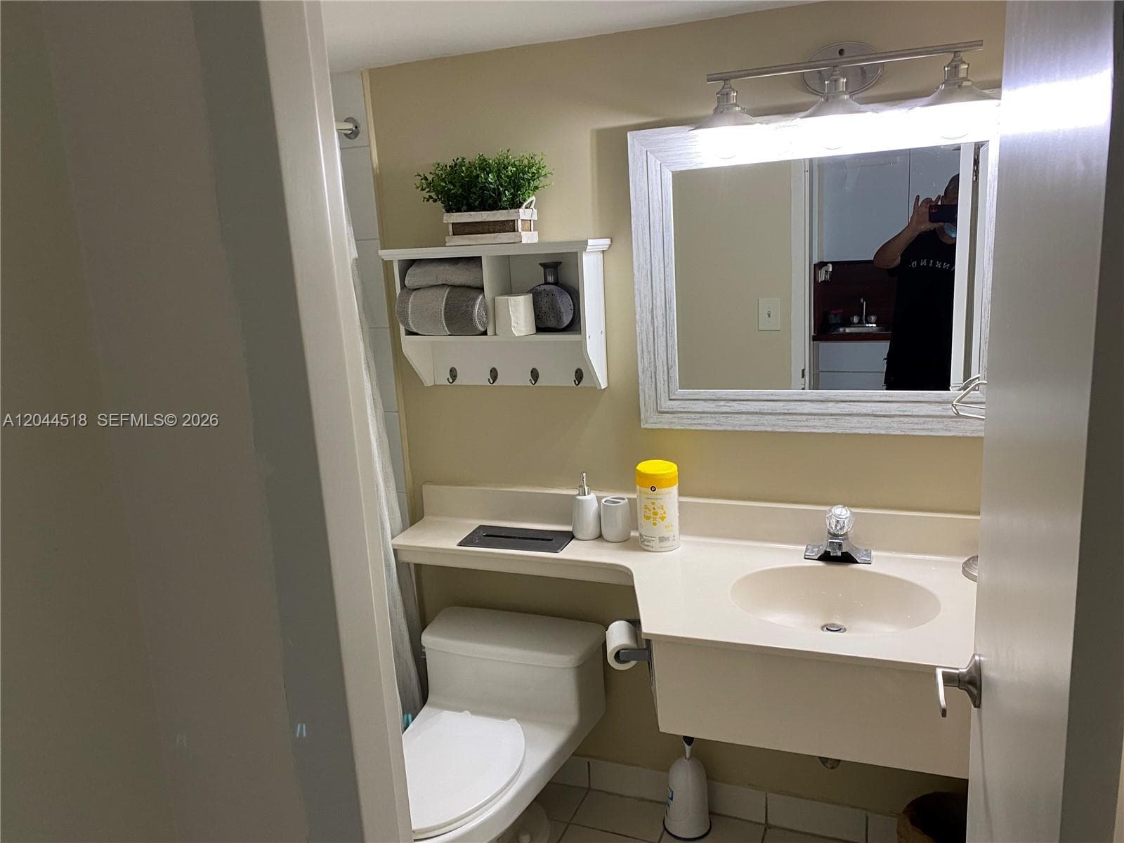 19201 E Collins Ave 442 photo 5