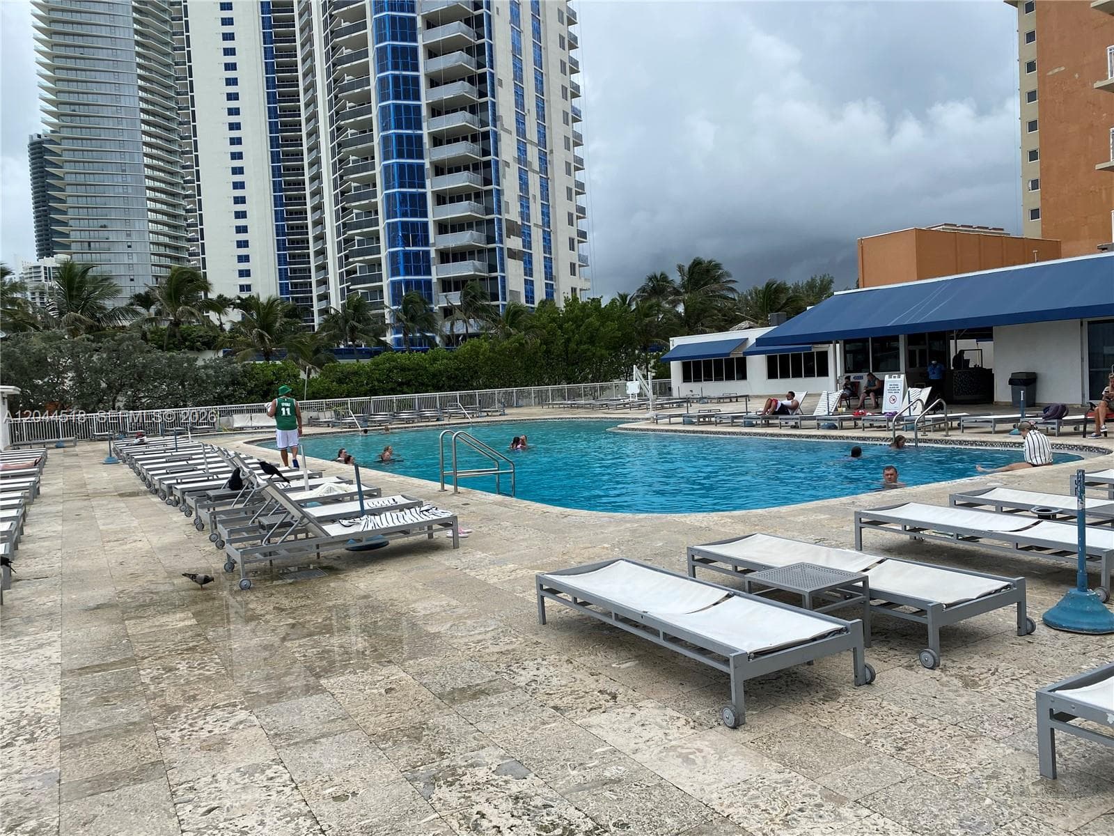 19201 E Collins Ave 442 photo 8