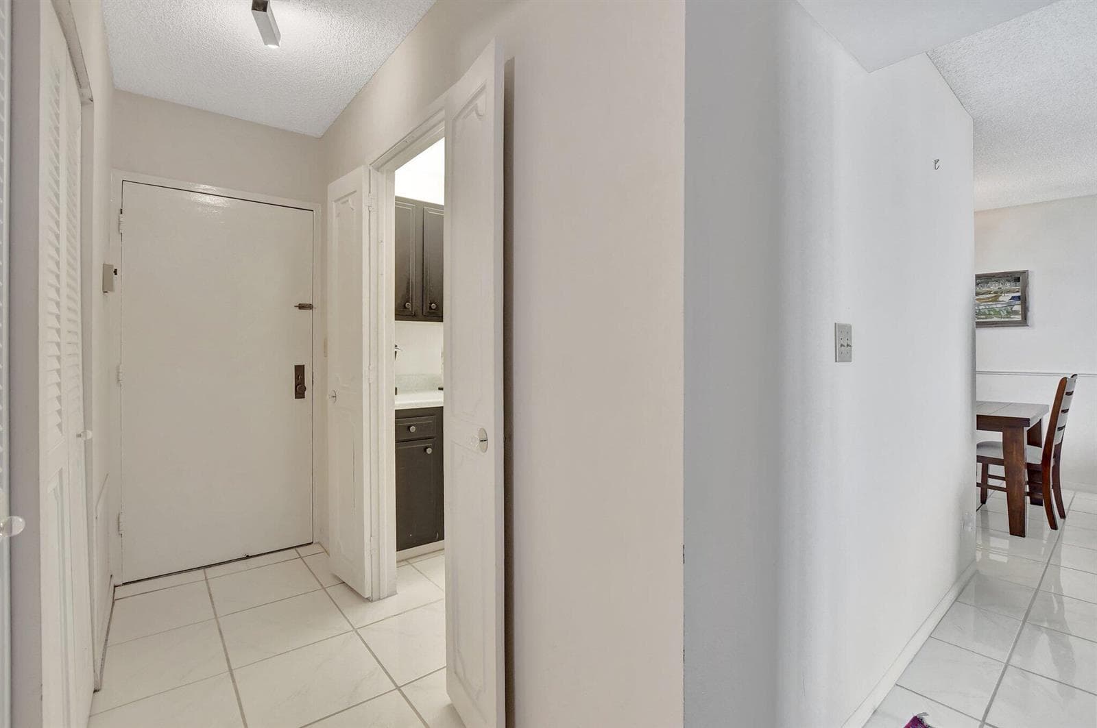 2121 N Ocean Boulevard 1406w photo 12