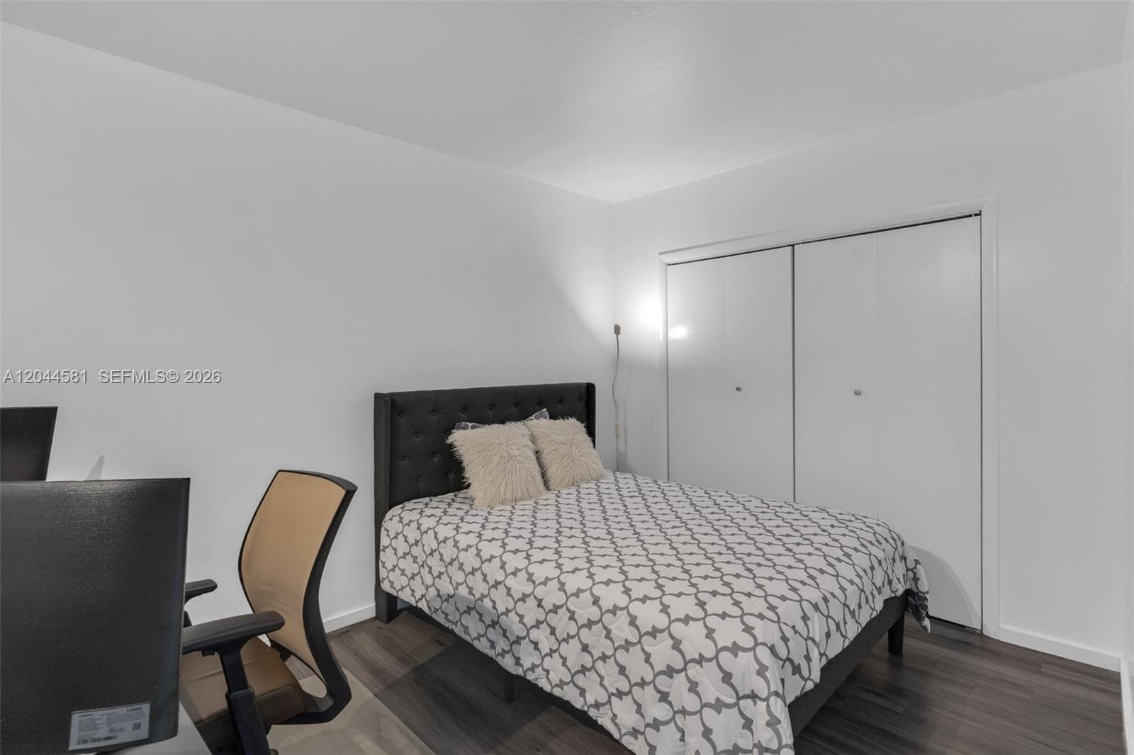 7441 Wayne Ave 10H photo 12