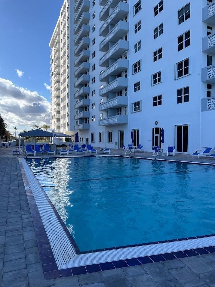 4250 Galt Ocean Drive 10k photo 23