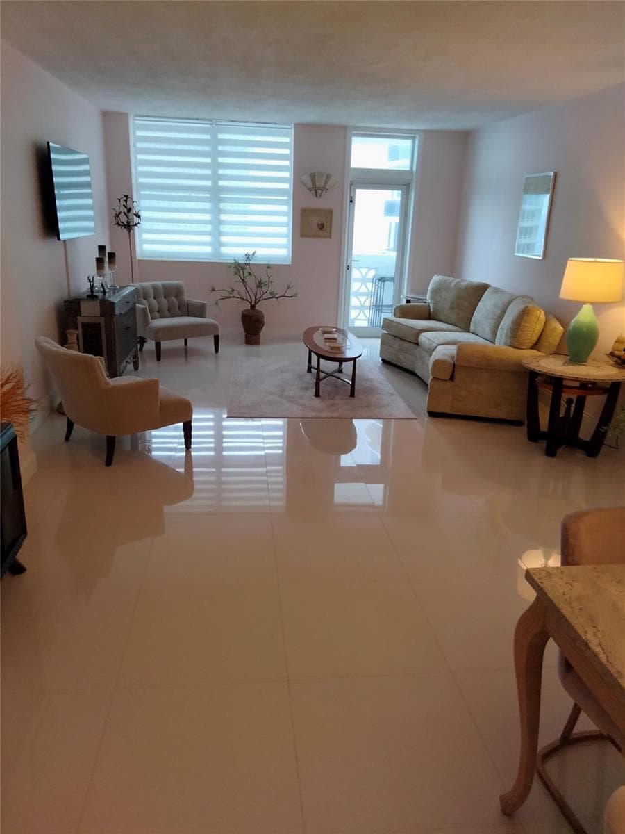 4250 Galt Ocean Drive 10k photo 3