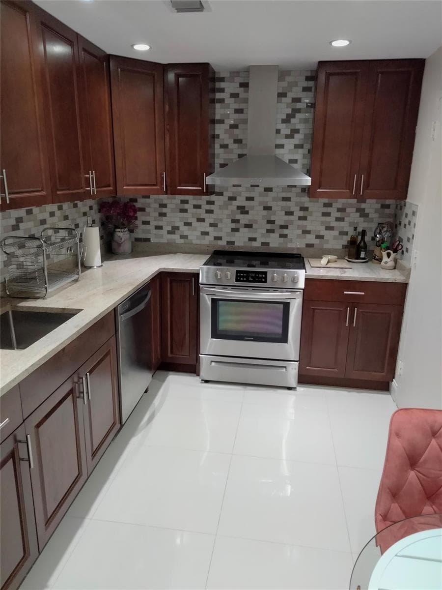 4250 Galt Ocean Drive 10k photo 10
