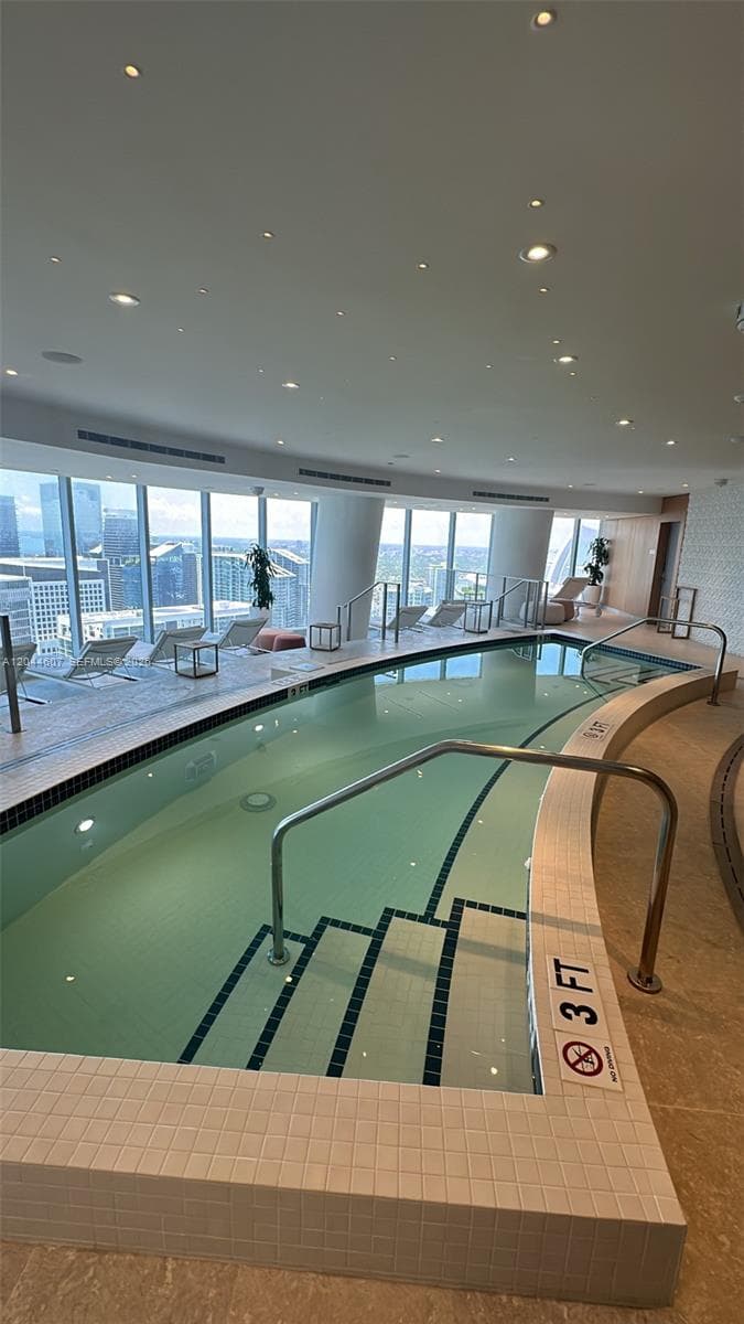 300 Biscayne Blvd Way 1909 photo 6