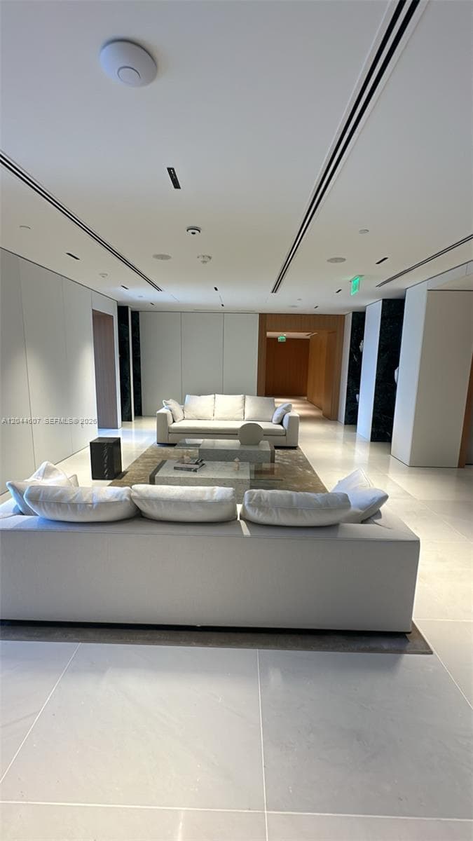 300 Biscayne Blvd Way 1909 photo 4