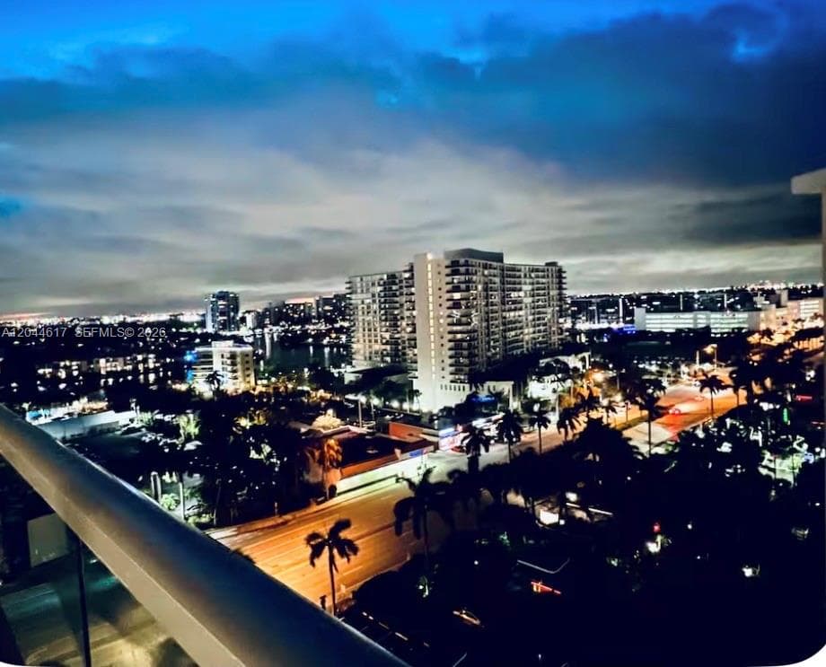 4001 S Ocean Dr 14H photo 3