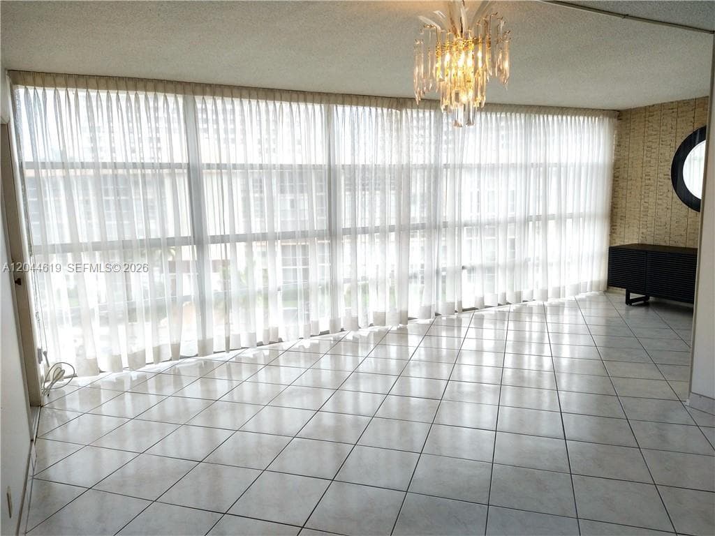 601 Three Islands Blvd 517 photo 11