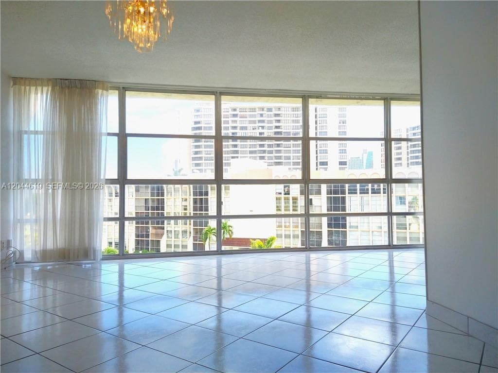 601 Three Islands Blvd 517 photo 19