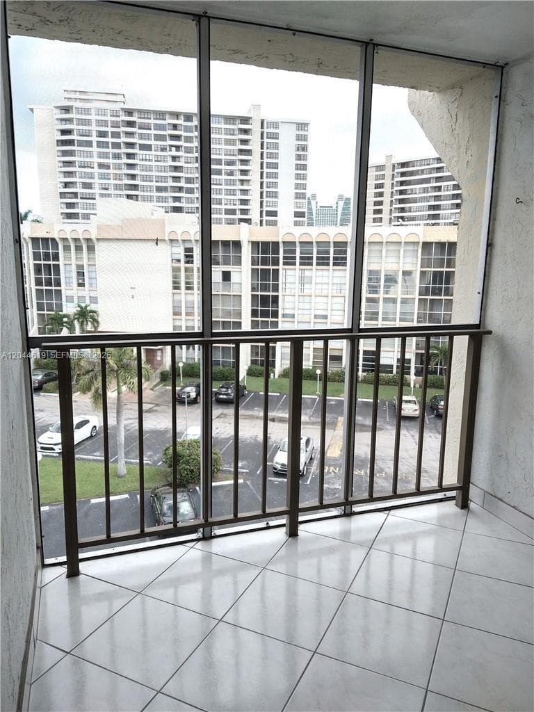 601 Three Islands Blvd 517 photo 21