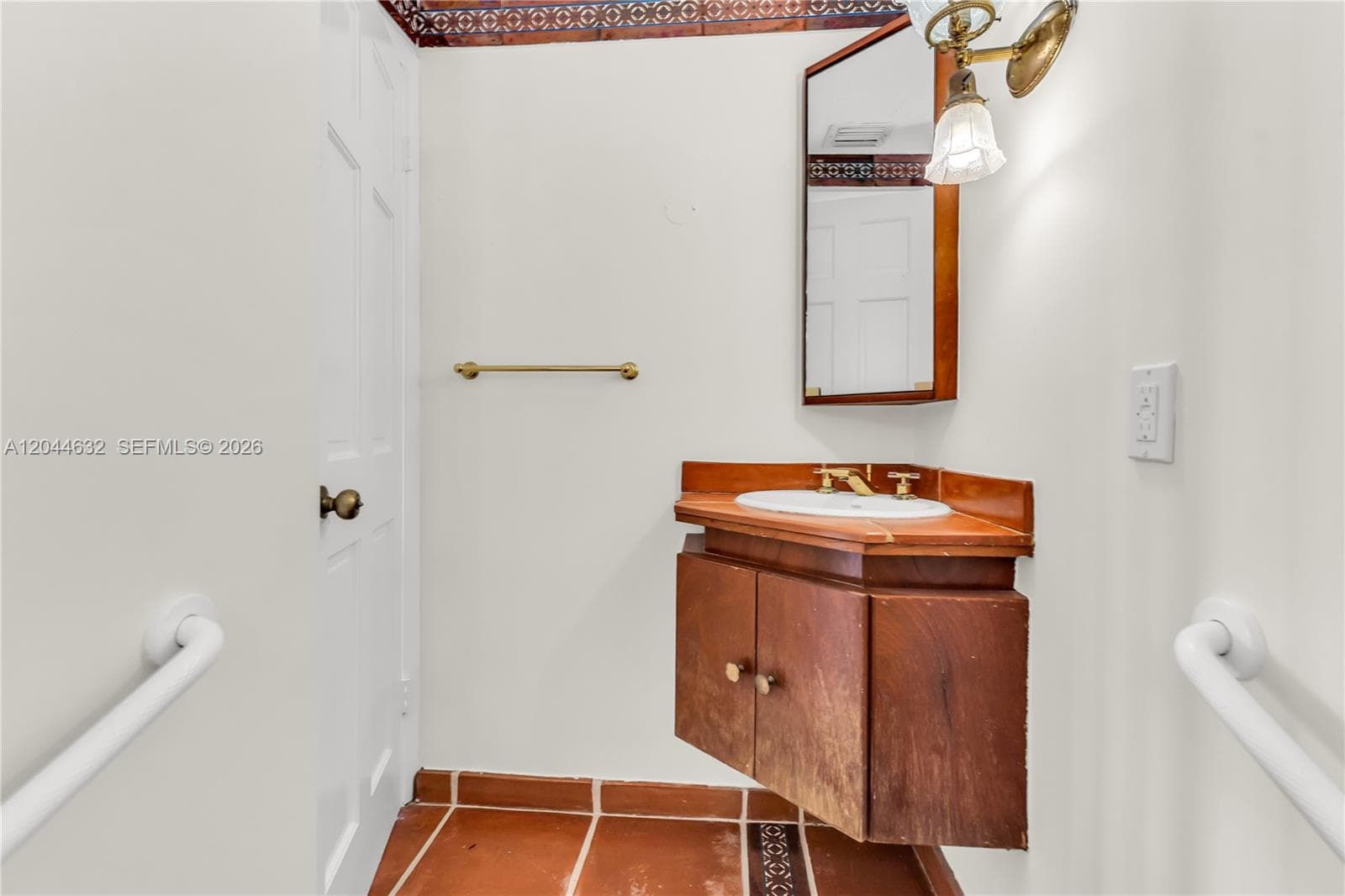 7500 W Treasure Dr photo 25
