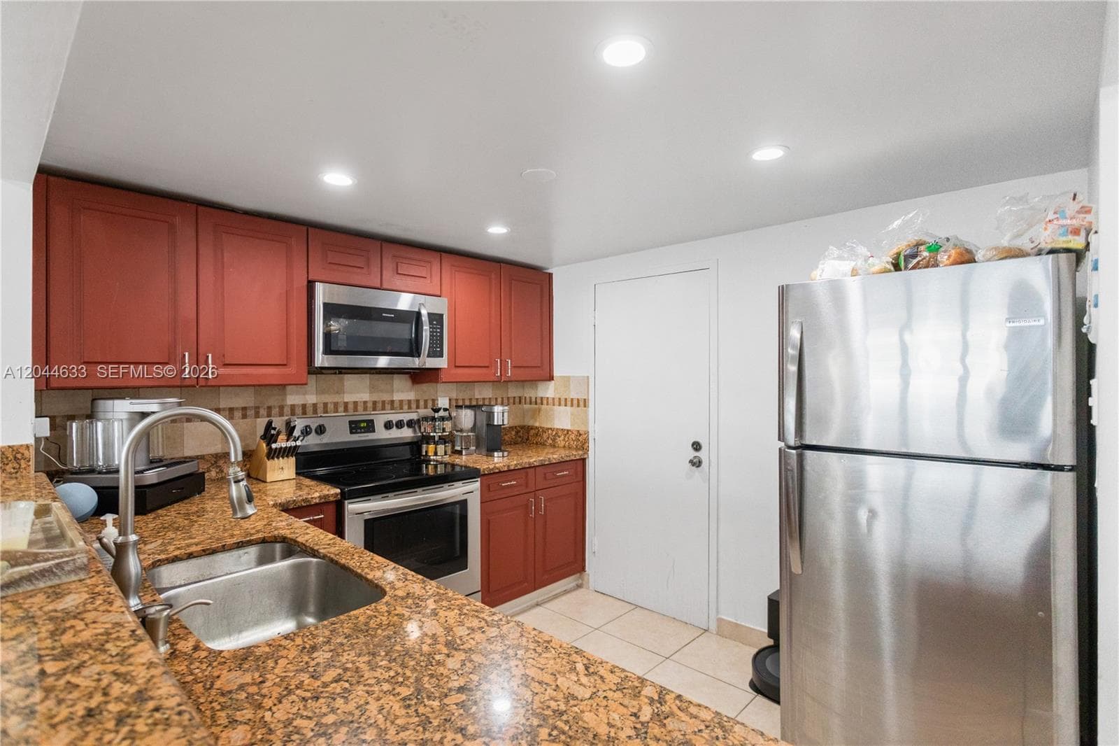 3725 S Ocean Dr 1117 photo 13