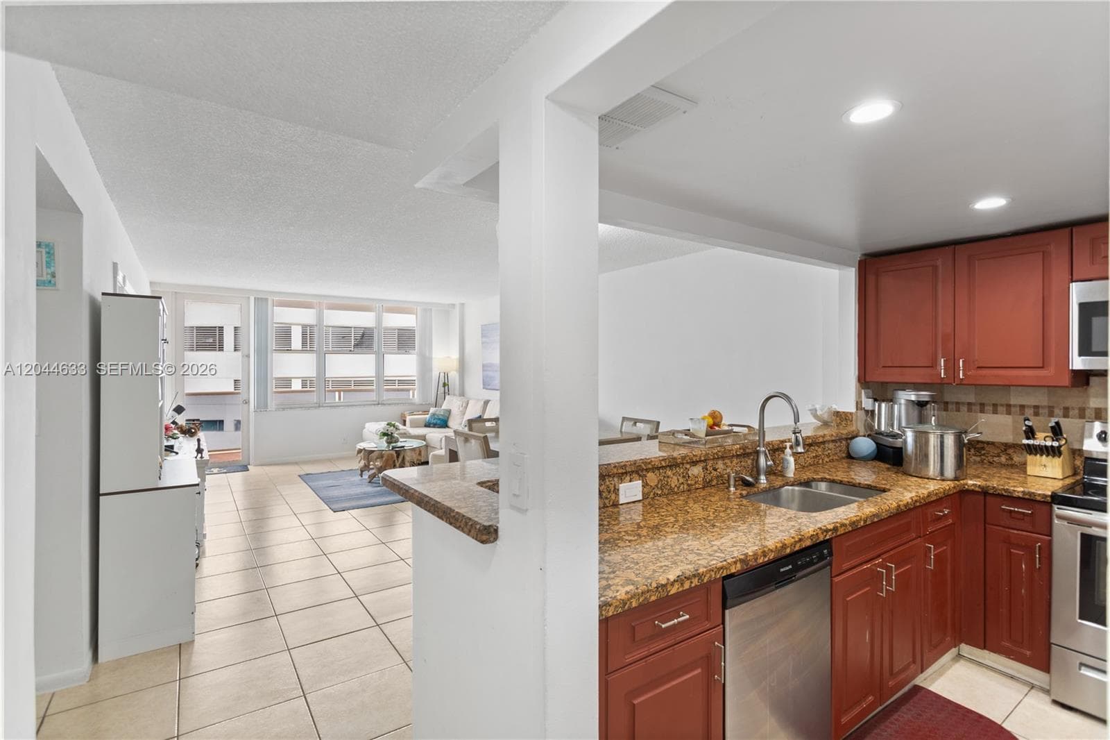 3725 S Ocean Dr 1117 photo 9