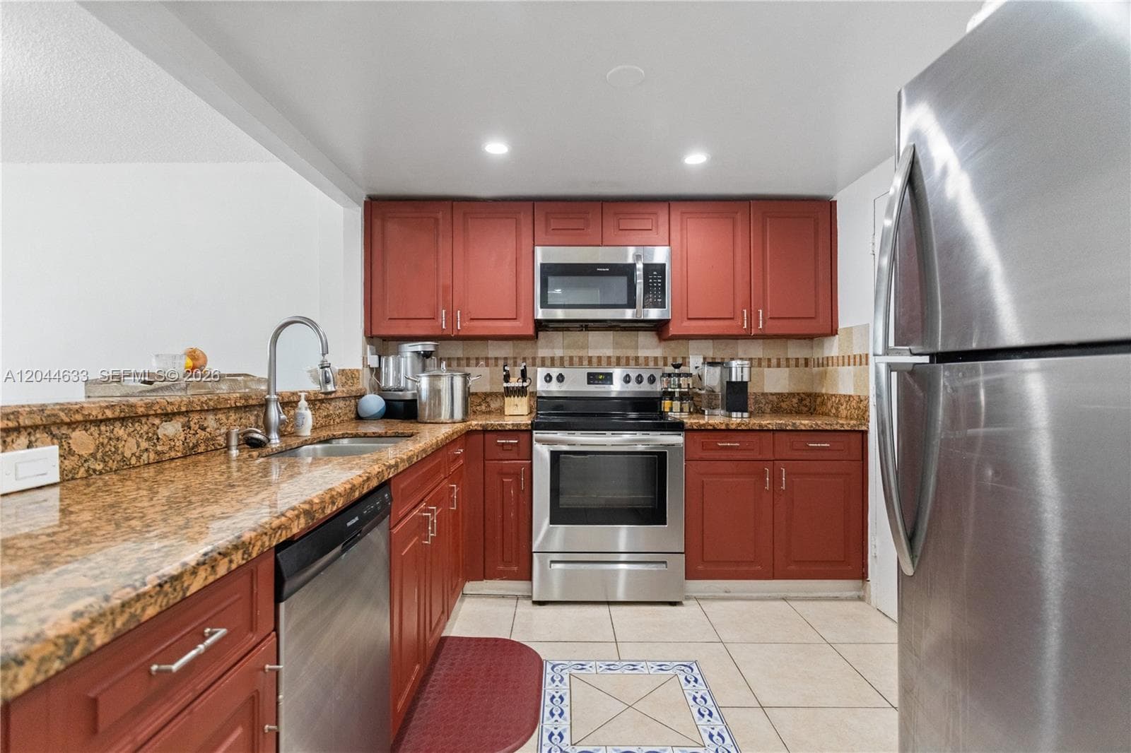 3725 S Ocean Dr 1117 photo 10
