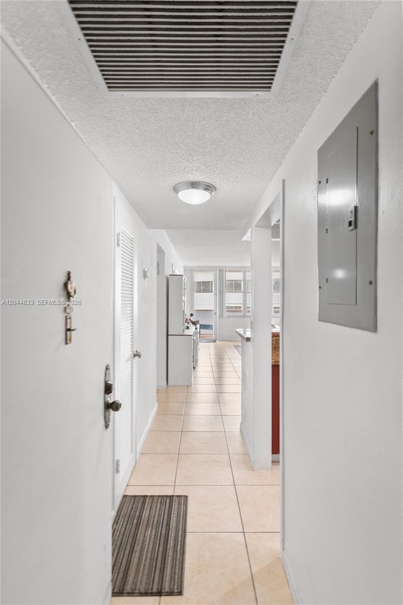 3725 S Ocean Dr 1117 photo 8