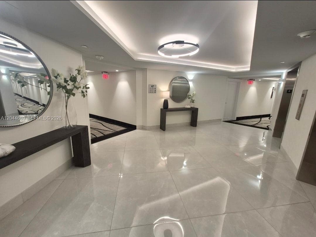 3180 S Ocean Dr 621 photo 9
