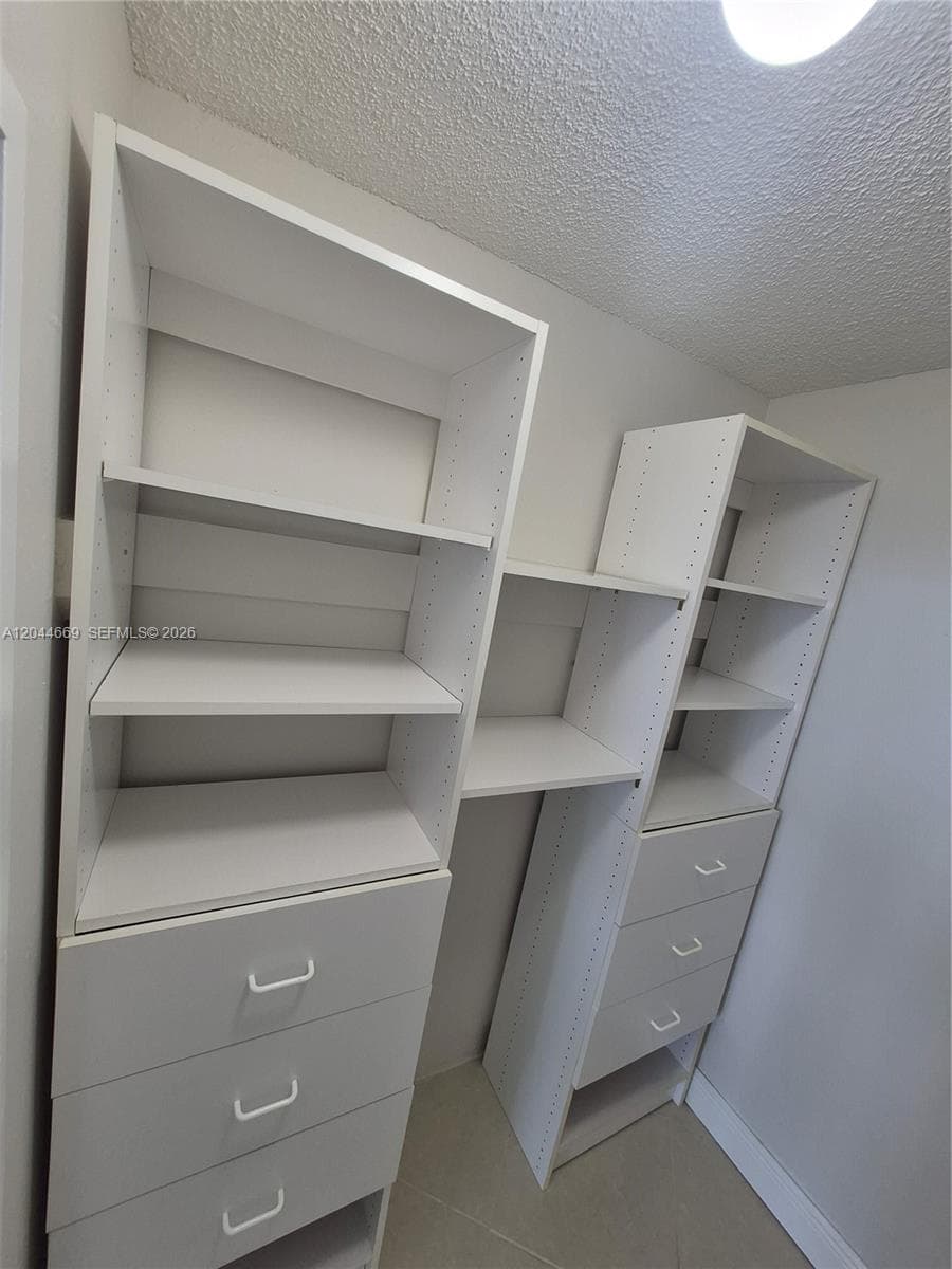3180 S Ocean Dr 621 photo 4