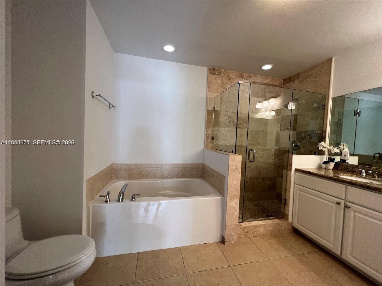3001 NE 185th St 129 photo 18