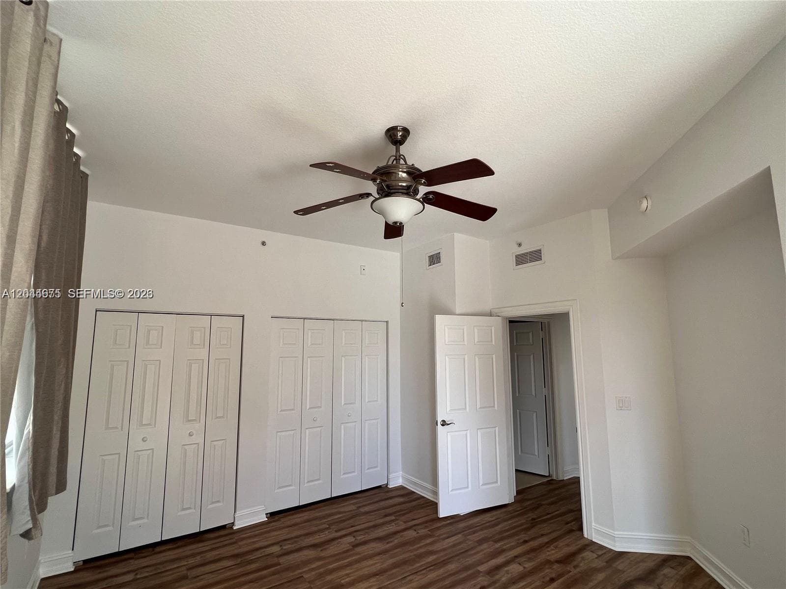 3001 NE 185th St 129 photo 15