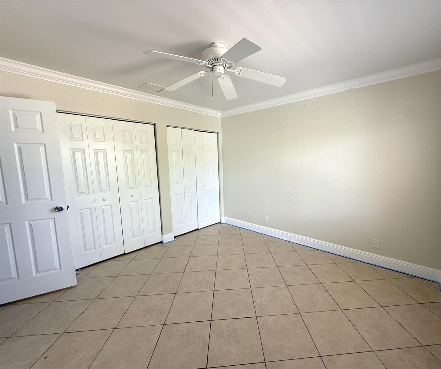 735 Hummingbird Way 201 photo 8