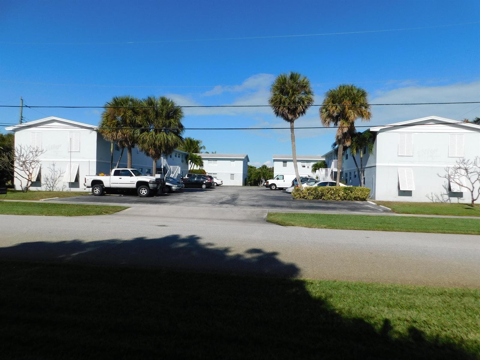 741 Hummingbird Way 2 photo 2