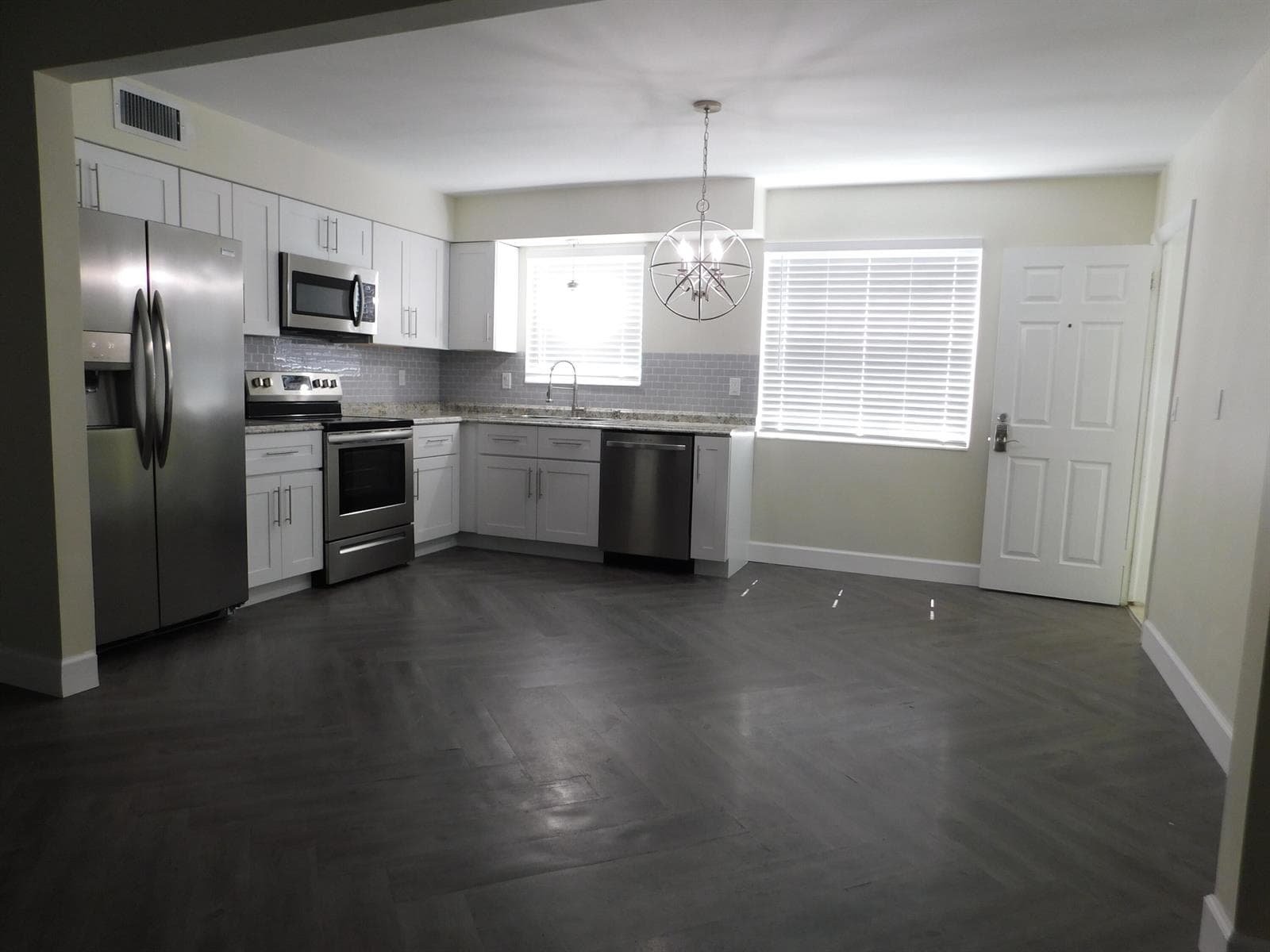 741 Hummingbird Way 2 photo 7