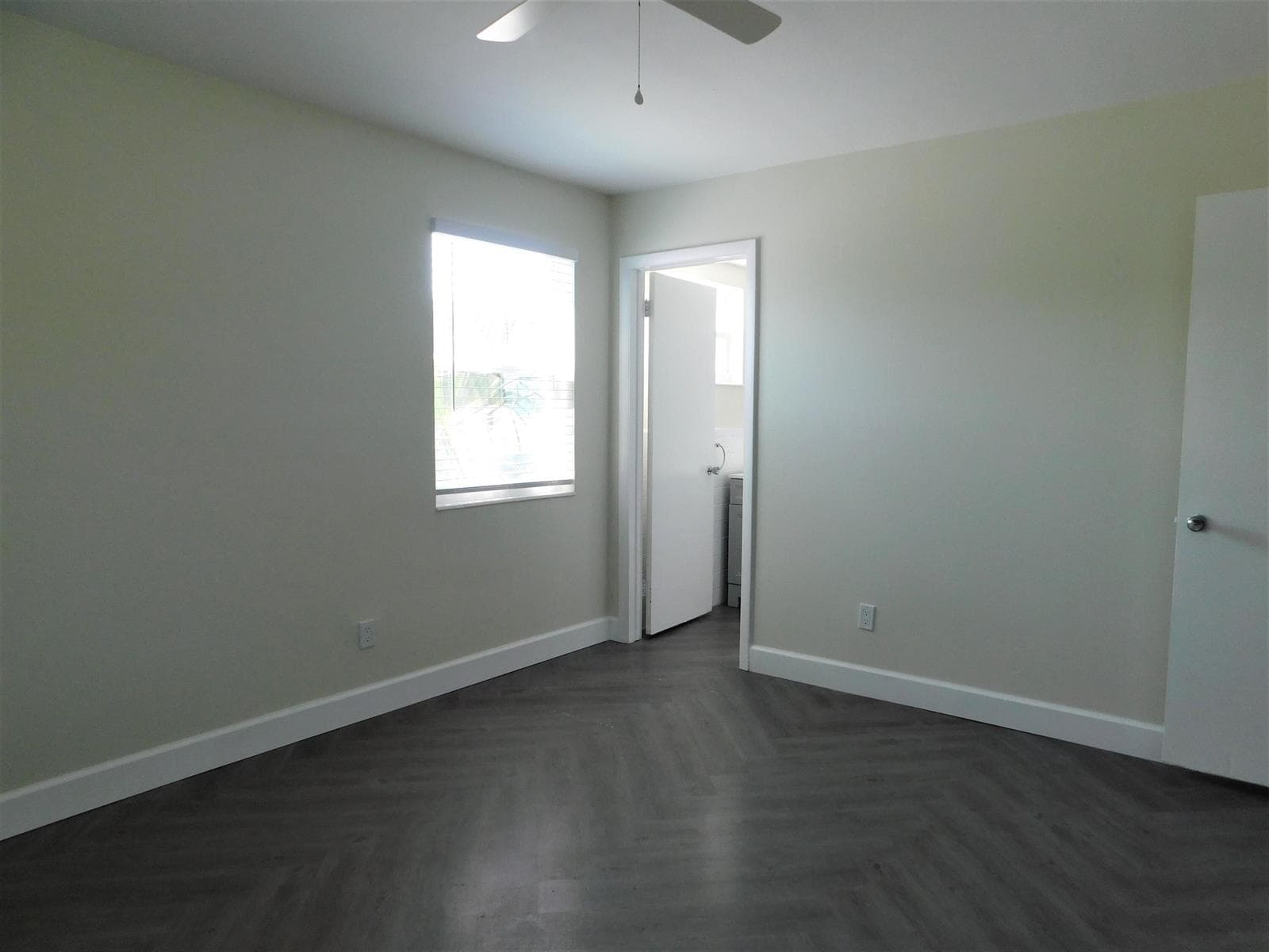 741 Hummingbird Way 2 photo 11