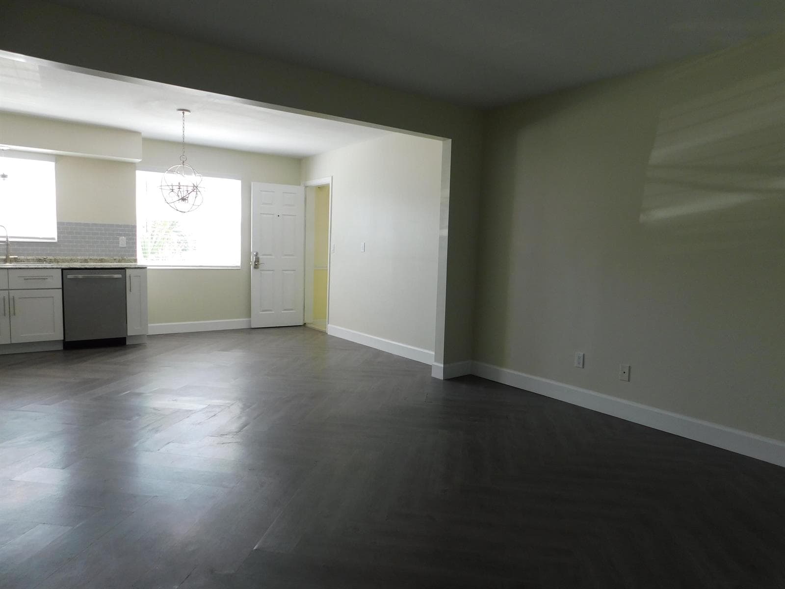 741 Hummingbird Way 2 photo 8