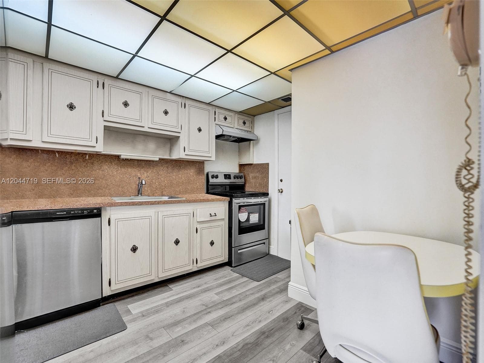 200 Diplomat Pkwy 432 photo 8