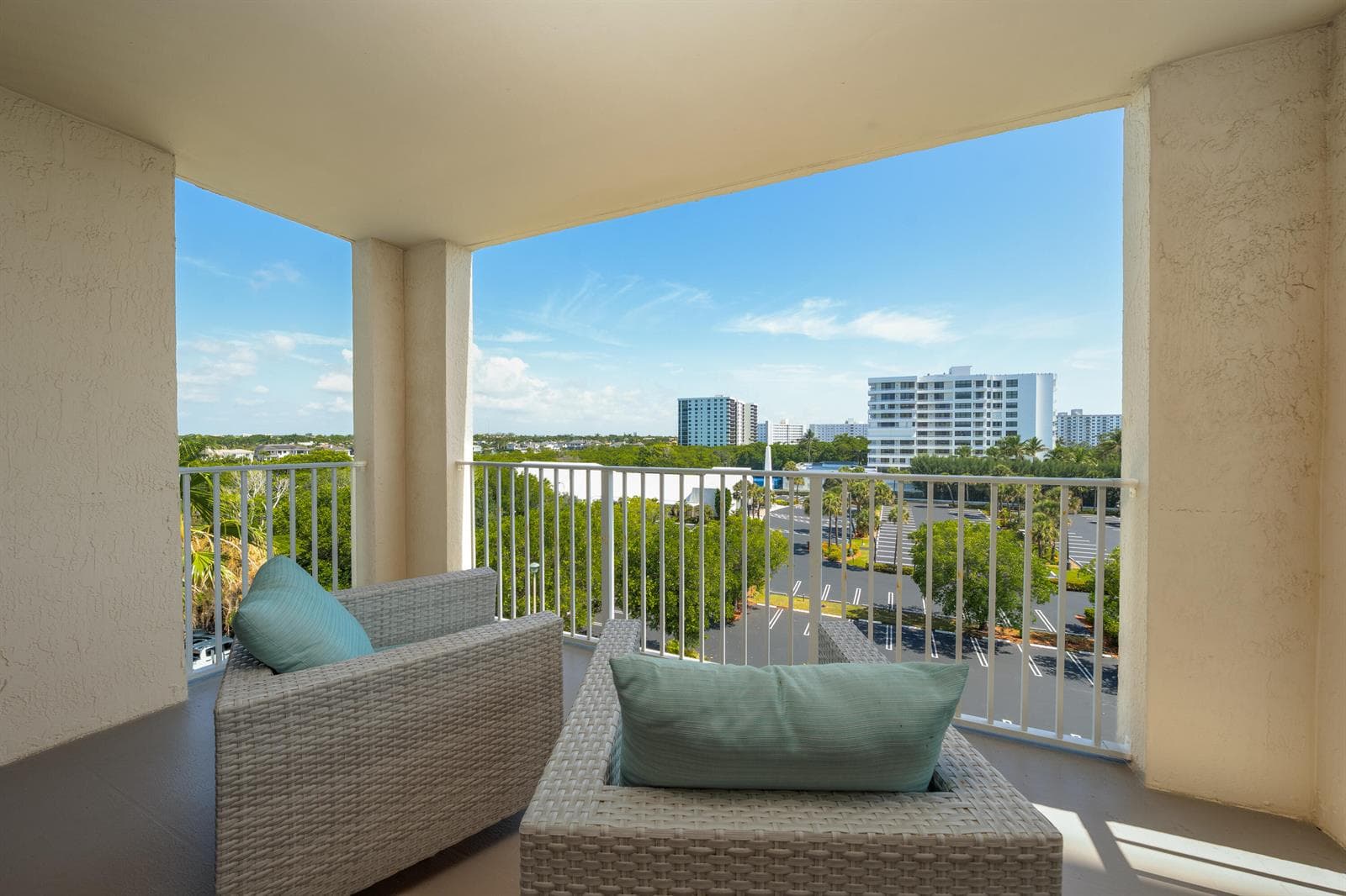 3594 S Ocean Boulevard 604 photo 6