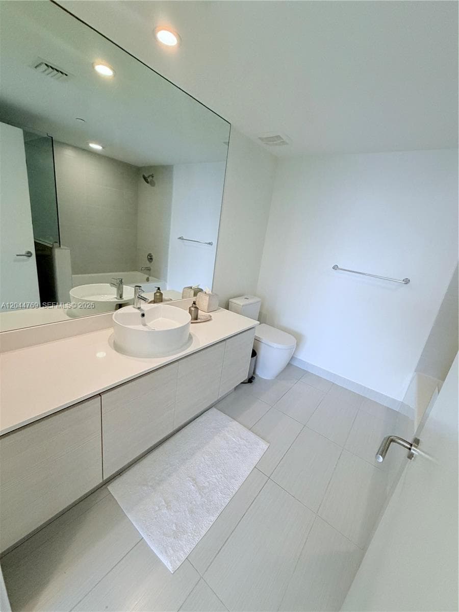 4250 Biscayne Blvd 1617 photo 16