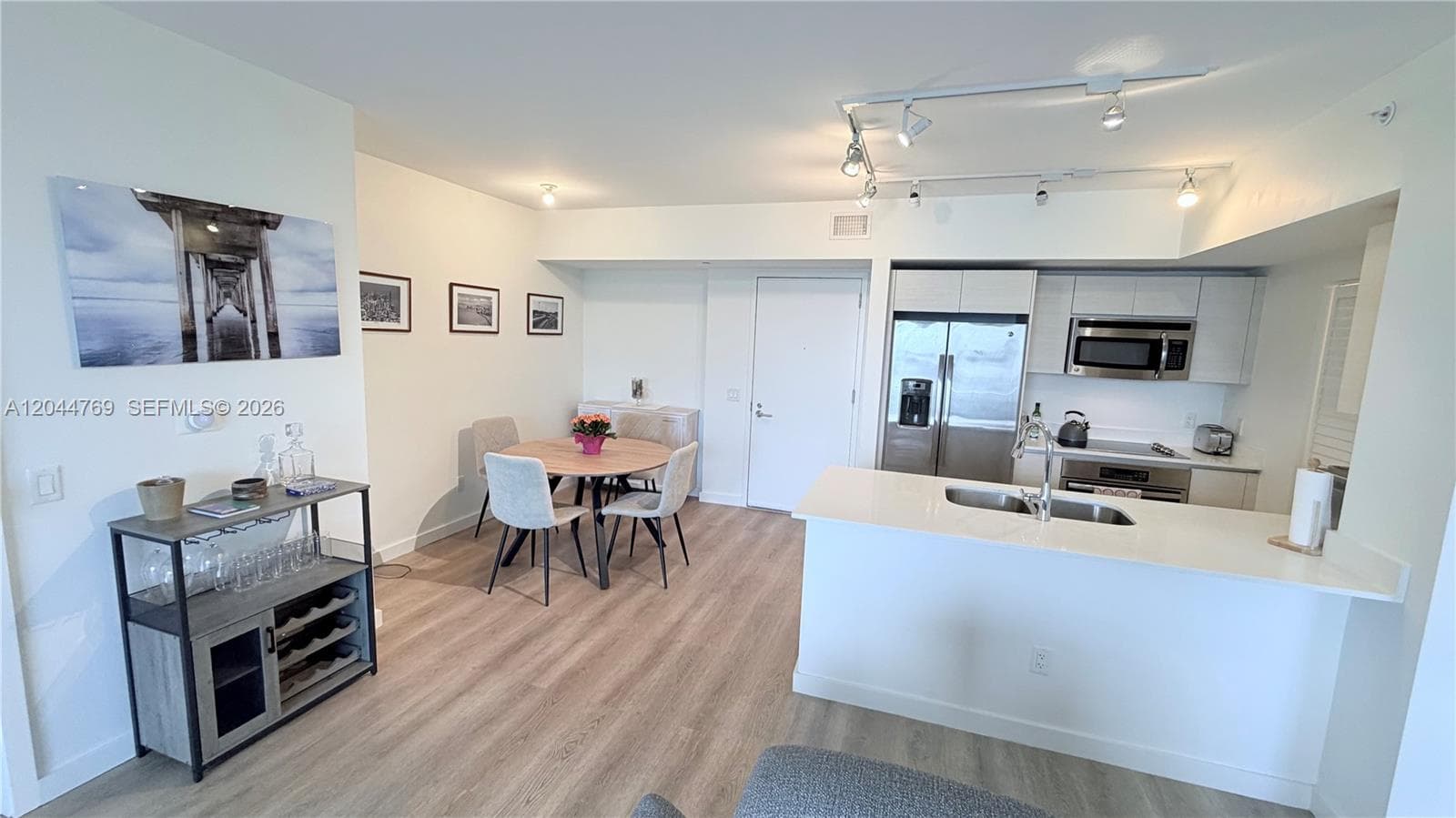 4250 Biscayne Blvd 1617 photo 1