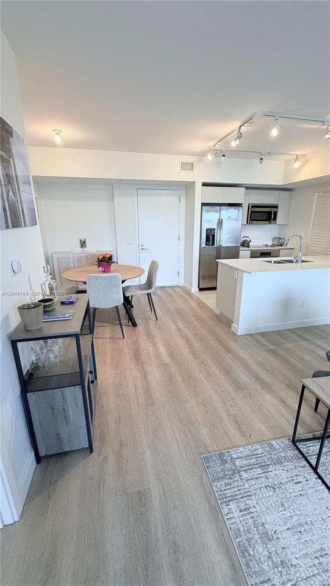 4250 Biscayne Blvd 1617 photo 4