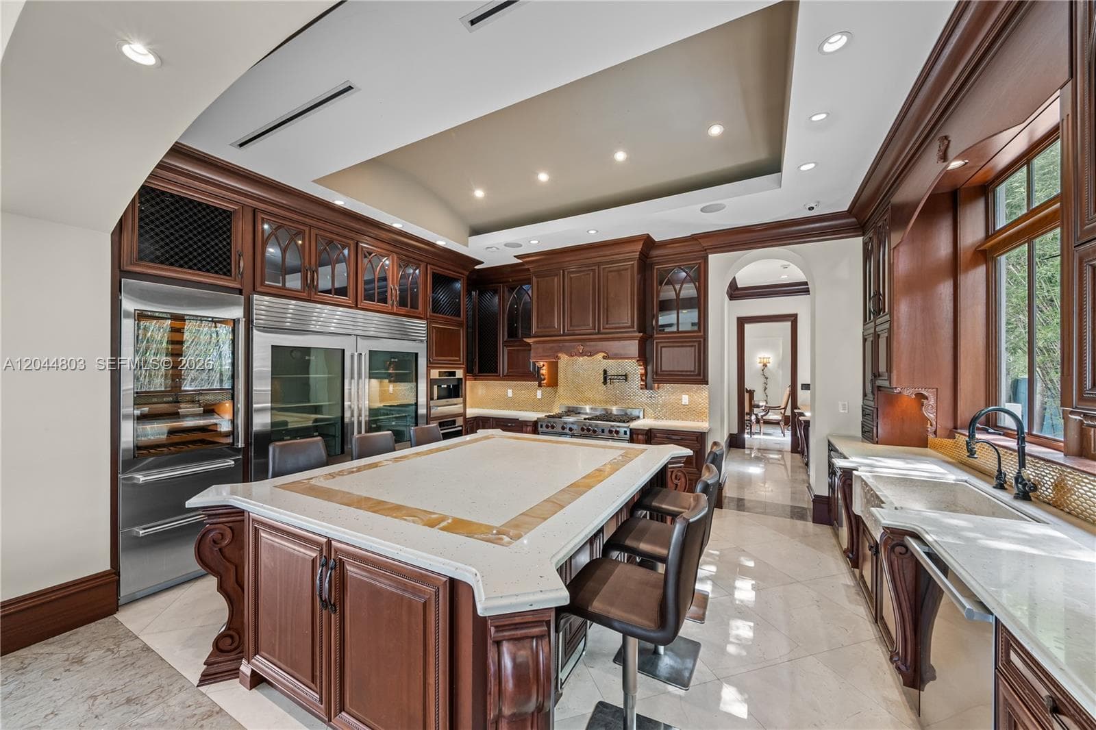 150 Edgewater Dr photo 6