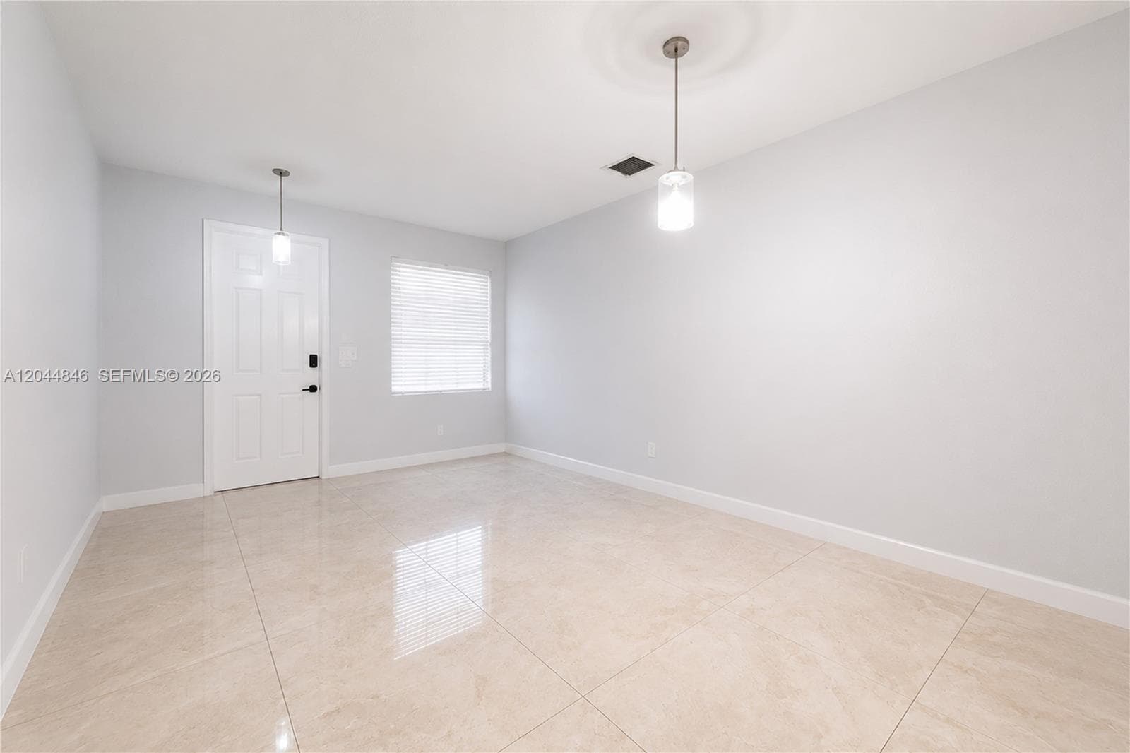 12990 SW 133rd Ter photo 6