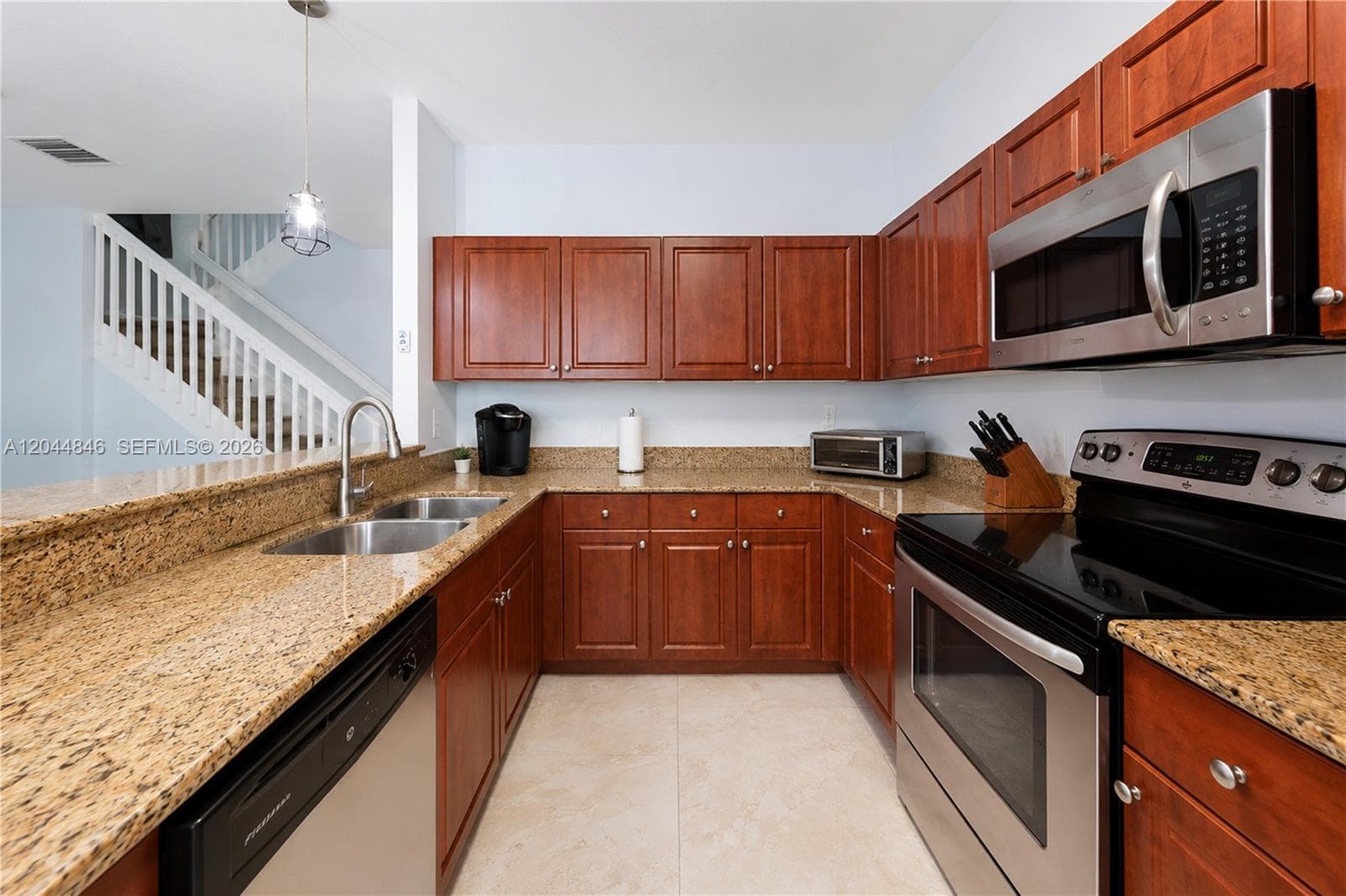 12990 SW 133rd Ter photo 9