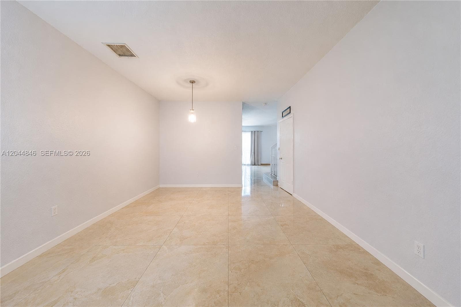 12990 SW 133rd Ter photo 4